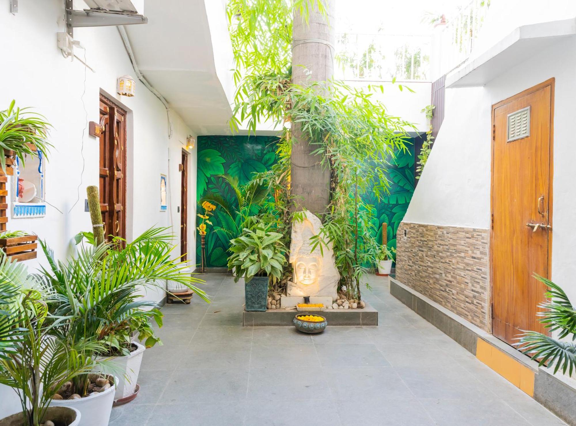 Natural Lake View Hotel 烏代浦 外观 照片